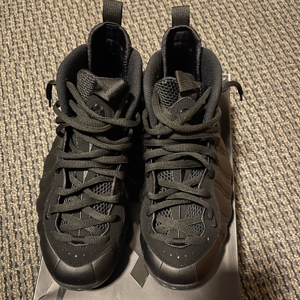 Triple Black Air Foamposite One Size 10 in Men